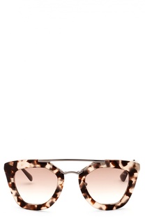 Солнцезащитные очки Prada
