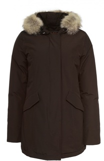 Пуховик с меховой отделкой капюшона Woolrich