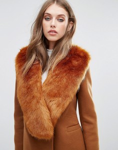 Искусственная меховая накидка Missguided - Коричневый