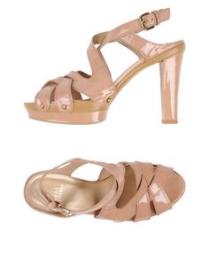 Сандалии Stuart Weitzman