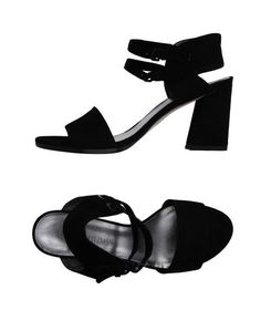 Сандалии Stuart Weitzman