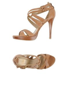Сандалии Stuart Weitzman