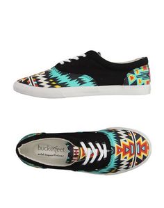 Низкие кеды и кроссовки Bucketfeet