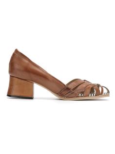 leather pumps Manolita