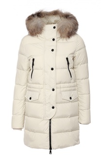 Стеганый пуховик с меховой отделкой капюшона Moncler