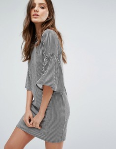 Платье в рубчик с оборками на рукавах Daisy Street - Мульти