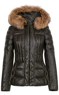 Куртка из натуральной кожи с отделкой мехом енота La Reine Blanche