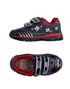 Низкие кеды и кроссовки Geox