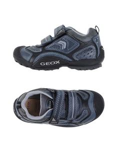 Низкие кеды и кроссовки Geox