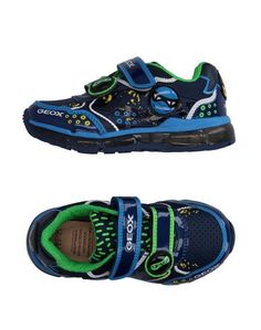 Низкие кеды и кроссовки Geox