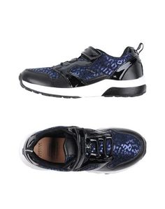 Низкие кеды и кроссовки Geox