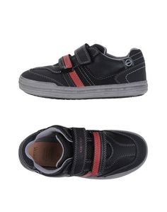 Низкие кеды и кроссовки Geox