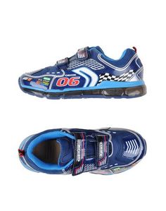 Низкие кеды и кроссовки Geox