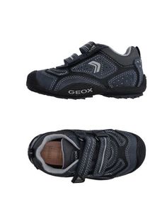 Низкие кеды и кроссовки Geox