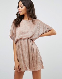 Платье мини с рукавами летучая мышь Boohoo Plisse - Розовый