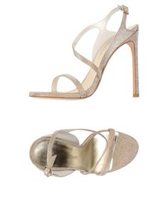 Сандалии Stuart Weitzman
