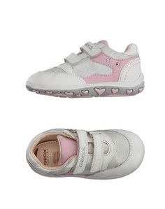 Низкие кеды и кроссовки Geox
