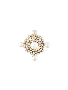 faux pearl brooch Chanel Vintage