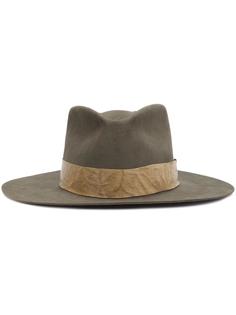 western hat  Nick Fouquet