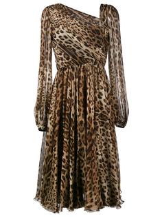 платье с леопардовым узором Dolce &amp; Gabbana
