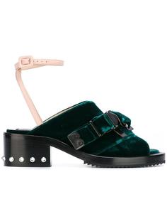 criss-cross buckle sandals Nº21