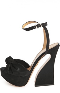 Замшевые босоножки Vreeland на фигурном каблуке Charlotte Olympia