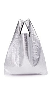 Объемная сумка-шоппер с короткими ручками MM6