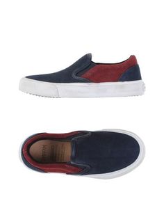 Низкие кеды и кроссовки Geox