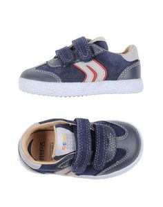 Низкие кеды и кроссовки Geox