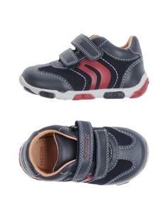Низкие кеды и кроссовки Geox