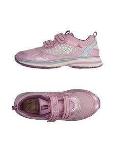 Низкие кеды и кроссовки Geox