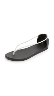 Сандалии Philippe Starck Thing N Ipanema