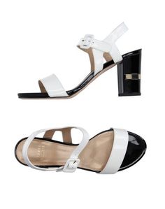 Сандалии Stuart Weitzman