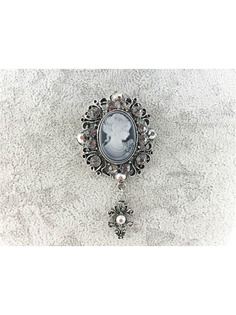 Броши Miss Bijou