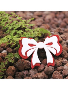 Броши Сплетница