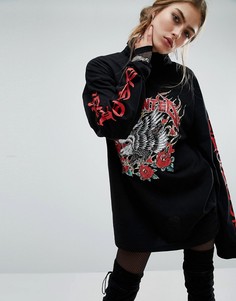 Платье с готическим принтом и высоким воротом Jaded London X Granted - Черный