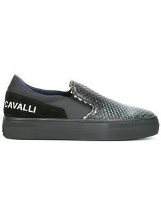 слипоны с эффектом крокодиловой кожи Roberto Cavalli