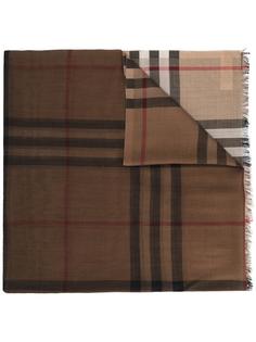 шарф в клетку Burberry