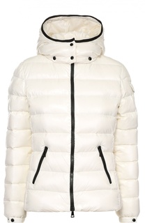 Стеганый пуховик с контрастной отделкой и капюшоном Moncler