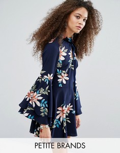 Короткое приталенное платье с расклешенными рукавами Glamorous Petite - Мульти