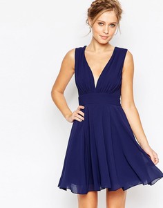 Короткое приталенное платье с глубоким вырезом TFNC - Темно-синий