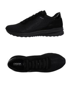 Низкие кеды и кроссовки Geox