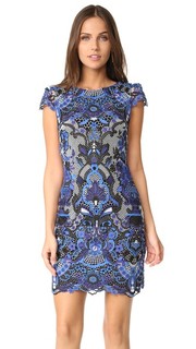 Платье с Nakia Alice + Olivia