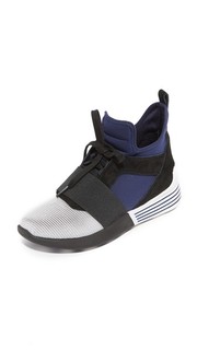 Кроссовки с Braydin II Kendall + Kylie