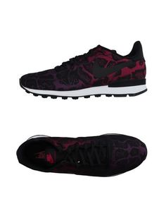 Низкие кеды и кроссовки Nike