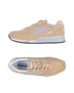 Низкие кеды и кроссовки Diadora