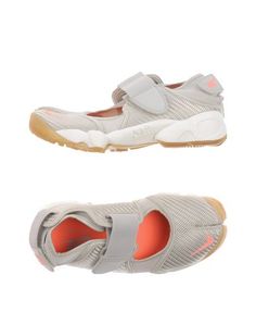 Низкие кеды и кроссовки Nike