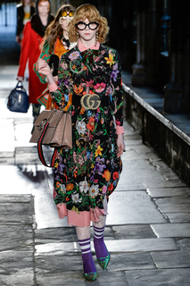 Платье с принтом Gucci