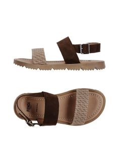 Сандалии Fendi