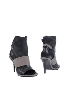 Полусапоги и высокие ботинки Balenciaga